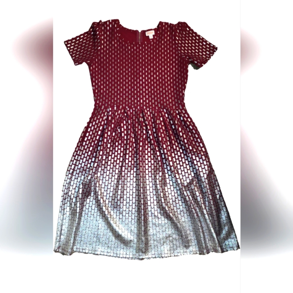 LuLaRoe Elegant Red and White Patterned, Knee Length Dress with Pockets